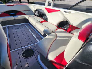 2014 Malibu Boats Wakesetter 247 LSV for sale in Las Vegas, Nevada