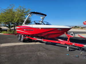 2014 Malibu Boats Wakesetter 247 LSV for sale in Las Vegas, Nevada