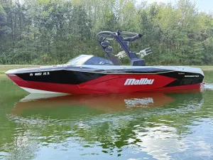 2023-malibu-wakesetter-26-lsv-128143-image1_211630.webp
