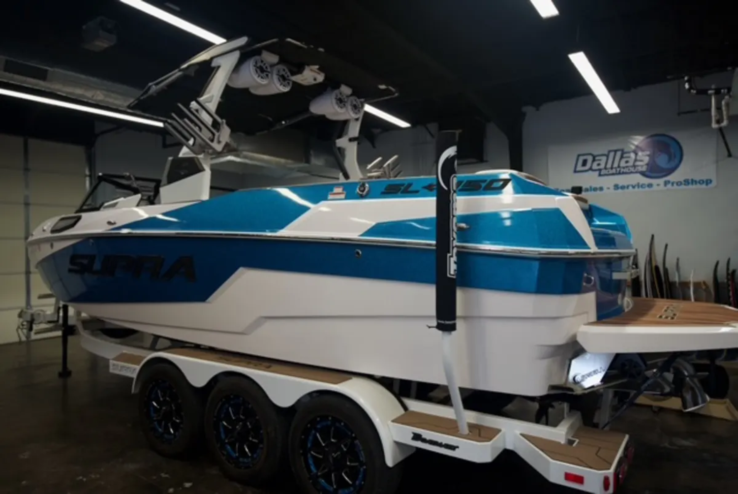 2022 Supra Boats SL