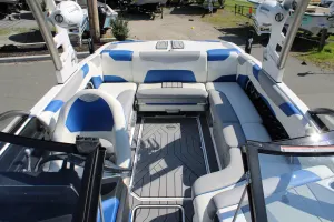 2018 Malibu Boats Wakesetter 23 LSV for sale in , 