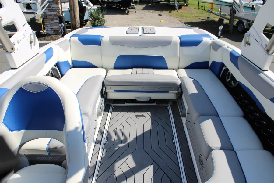 2018 Malibu Boats Wakesetter 23 LSV for sale in , 