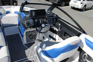 2018 Malibu Boats Wakesetter 23 LSV for sale in , 