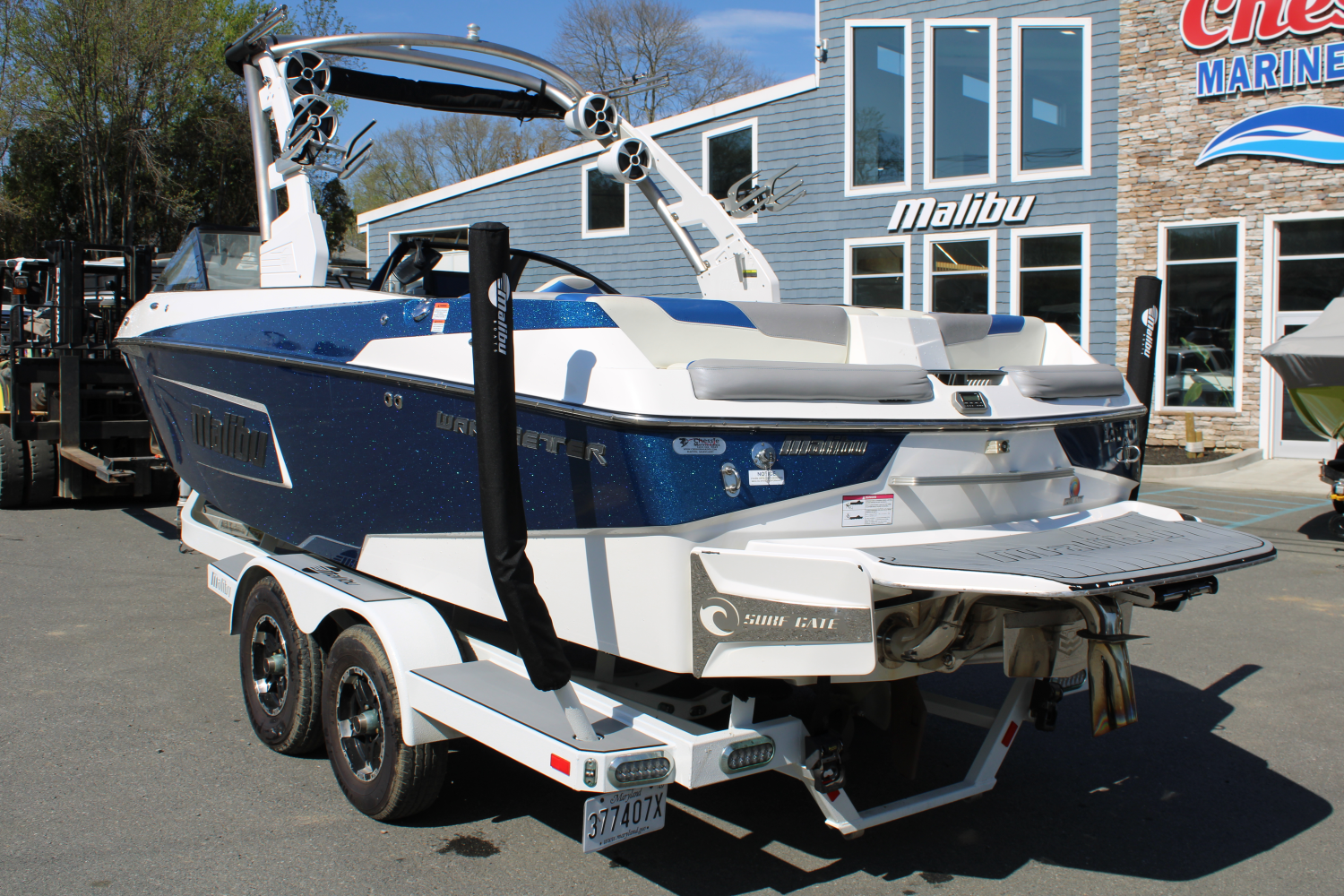 2018 Malibu 23 LSV