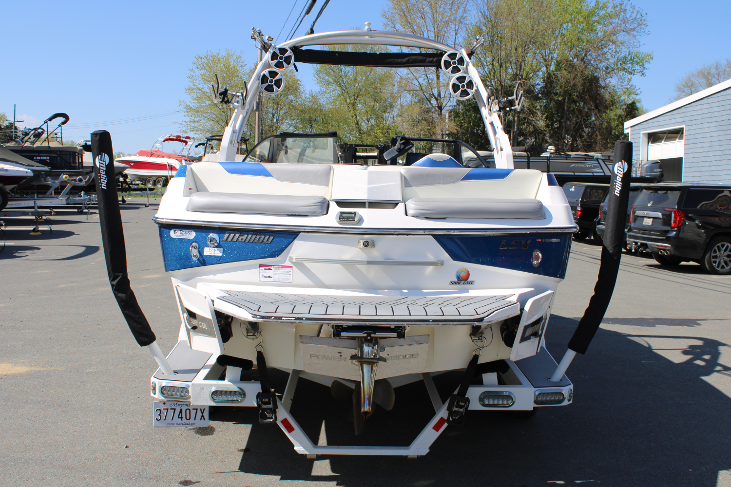 2018 Malibu 23 LSV