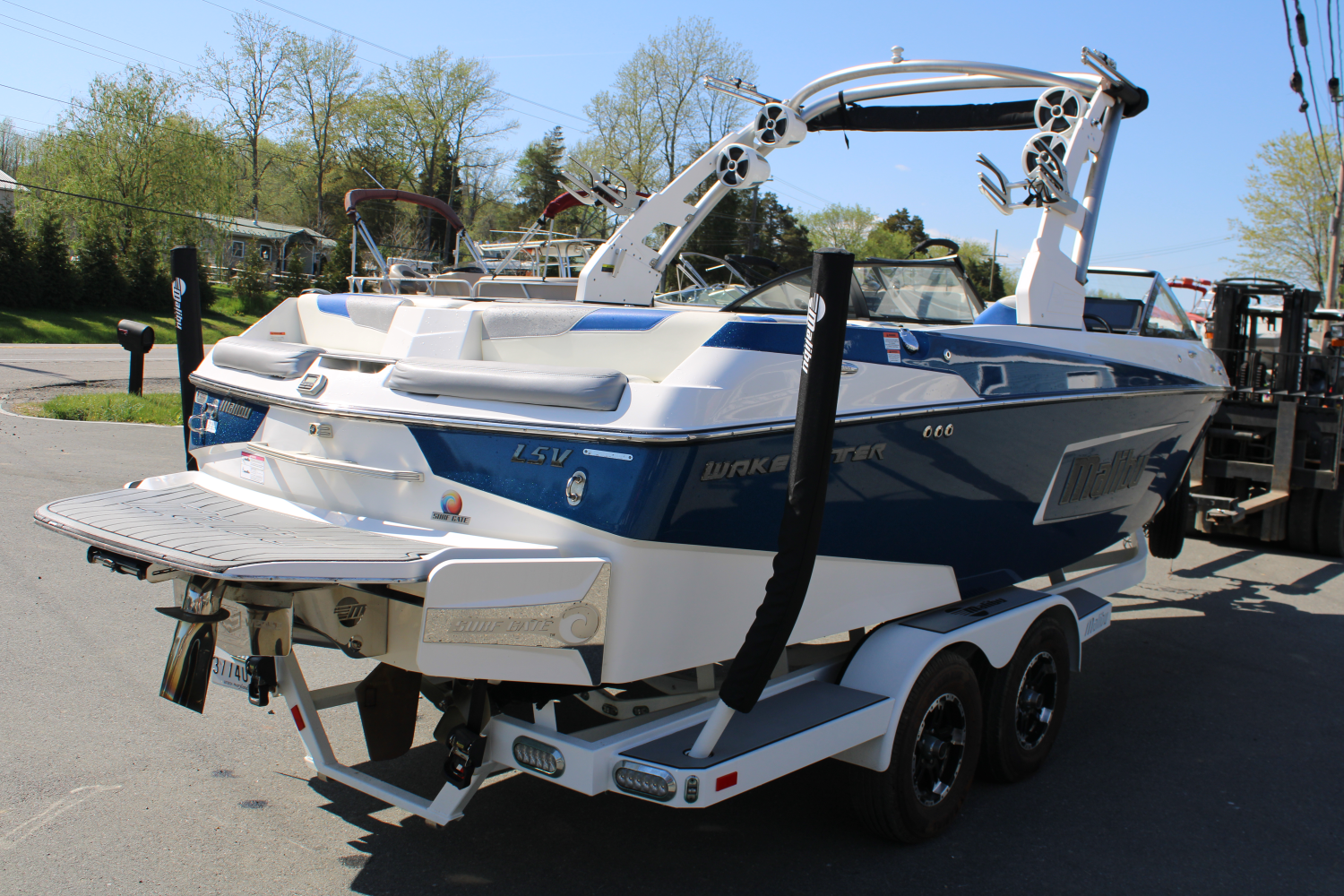 2018 Malibu 23 LSV