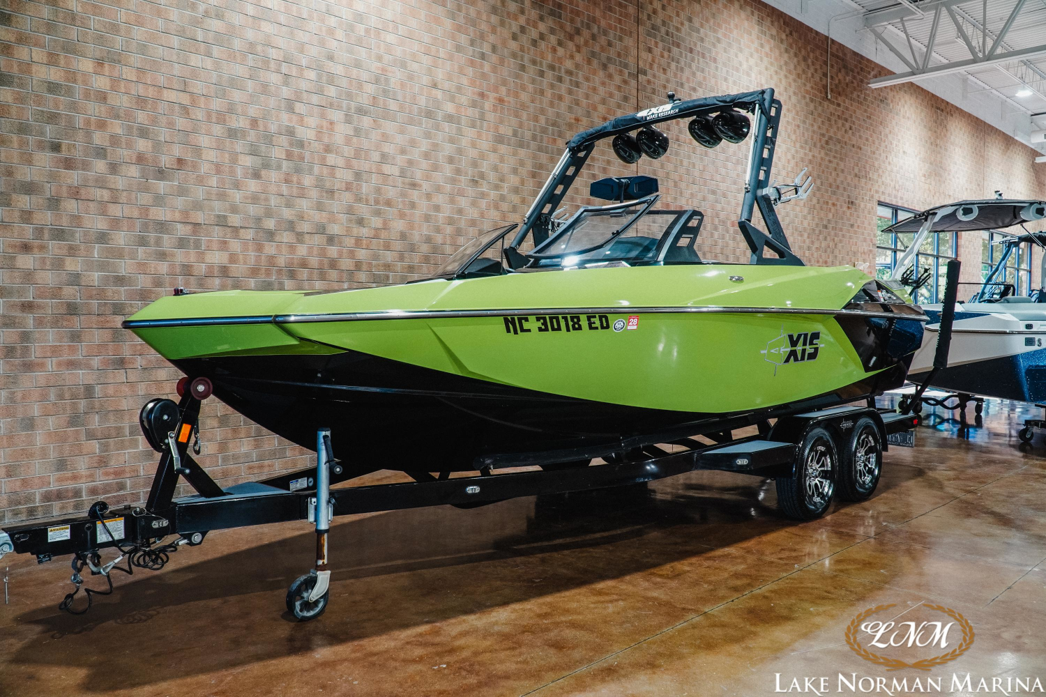 2016 Axis A22