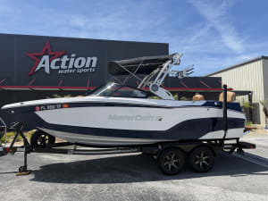 2022-mastercraft-xt22-130557-image1