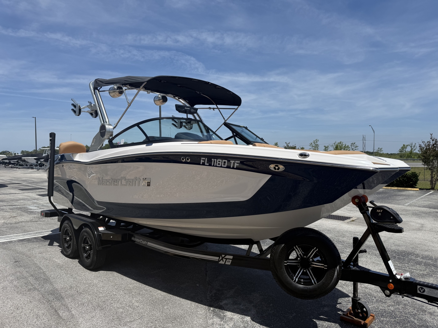 2022 MasterCraft XT22