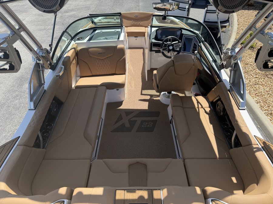 2022-mastercraft-xt22-130557-image9