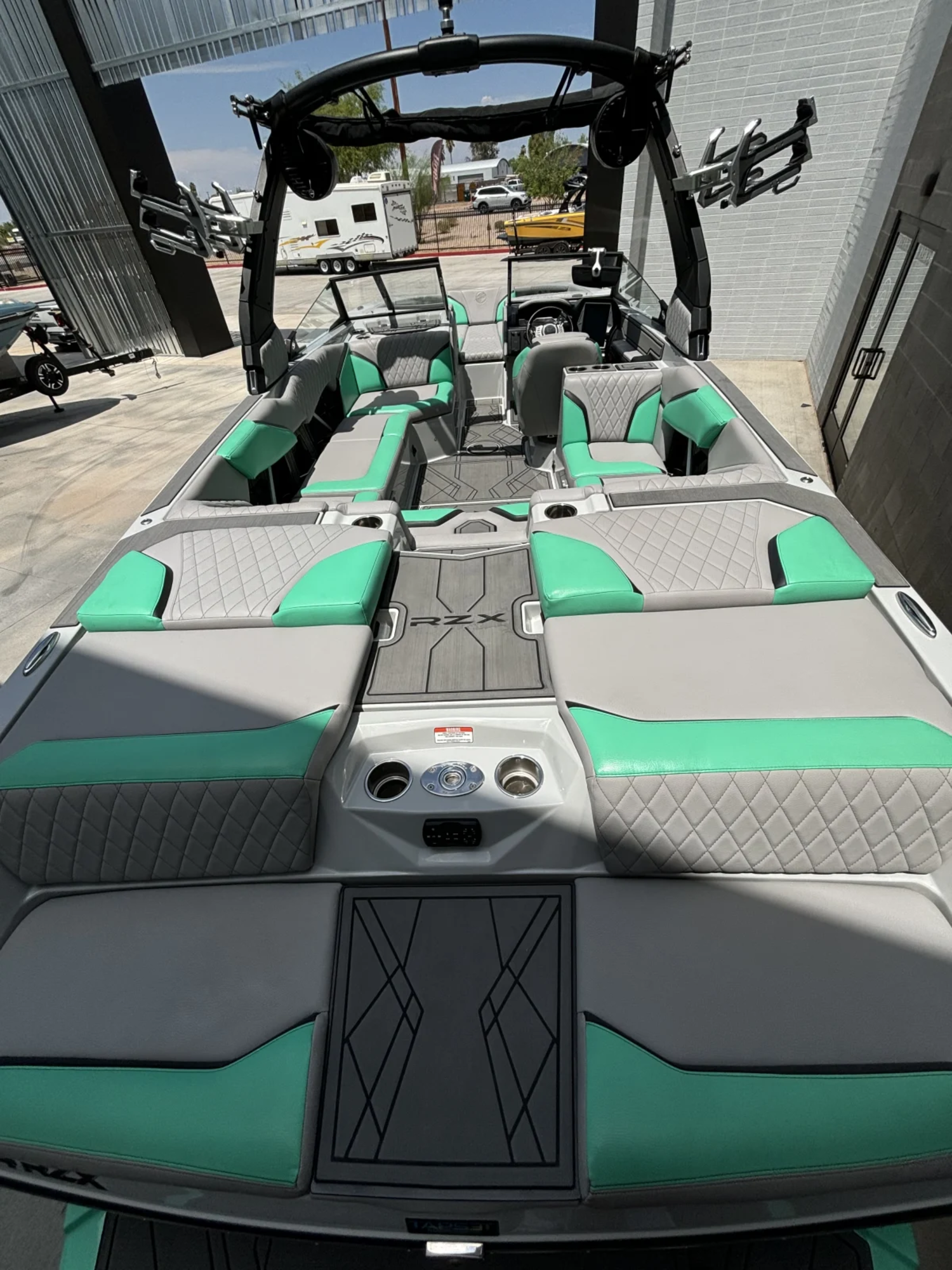 2022 Tige Boats 24RZX