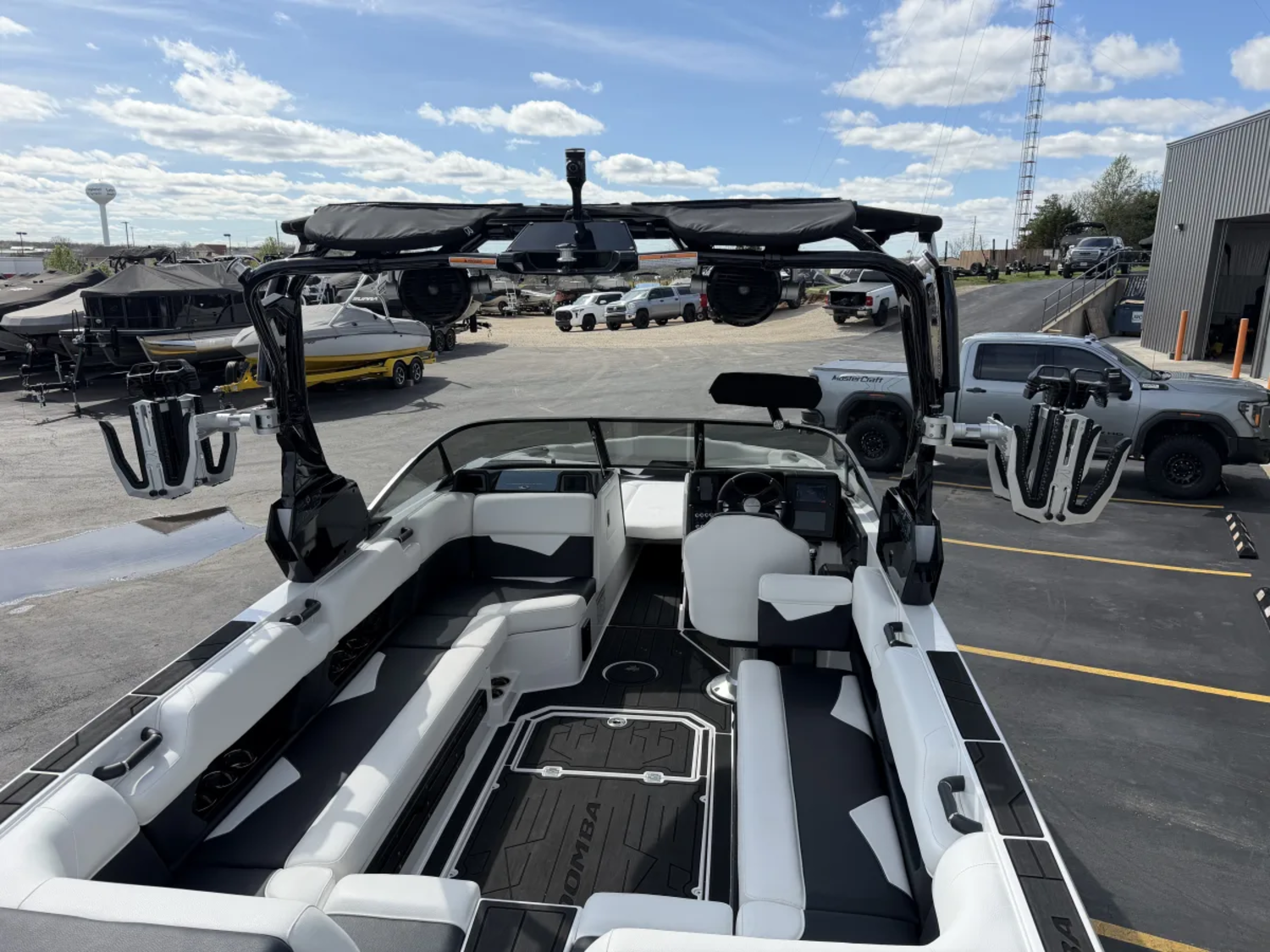 2025 MOOMBA MAKAI FULLY LOADED RAPTOR 450 ONLY 20 HOURS