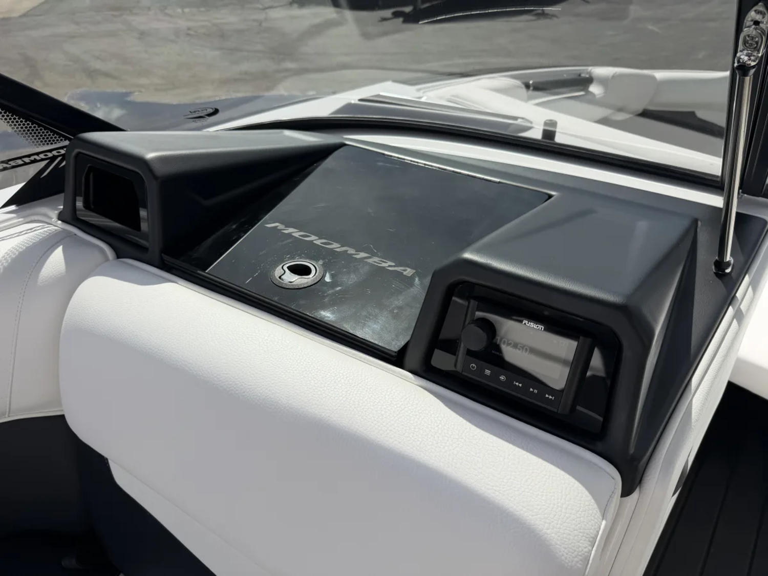 2025 MOOMBA MAKAI FULLY LOADED RAPTOR 450 ONLY 20 HOURS