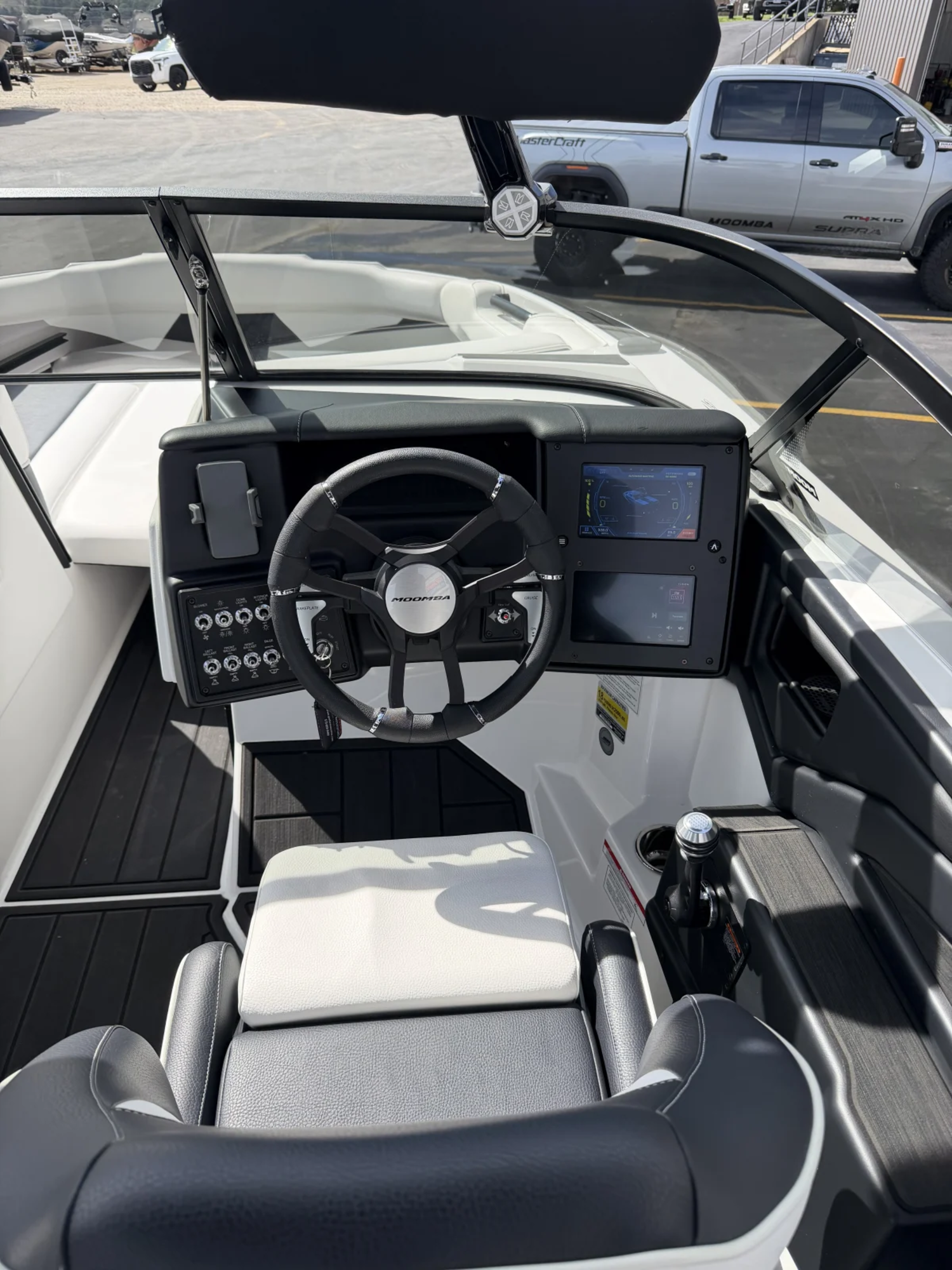 2025 MOOMBA MAKAI FULLY LOADED RAPTOR 450 ONLY 20 HOURS
