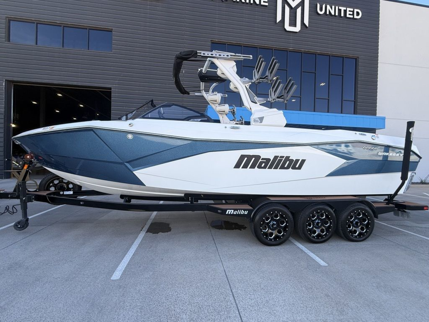 2024 Malibu Boats 26 LSV