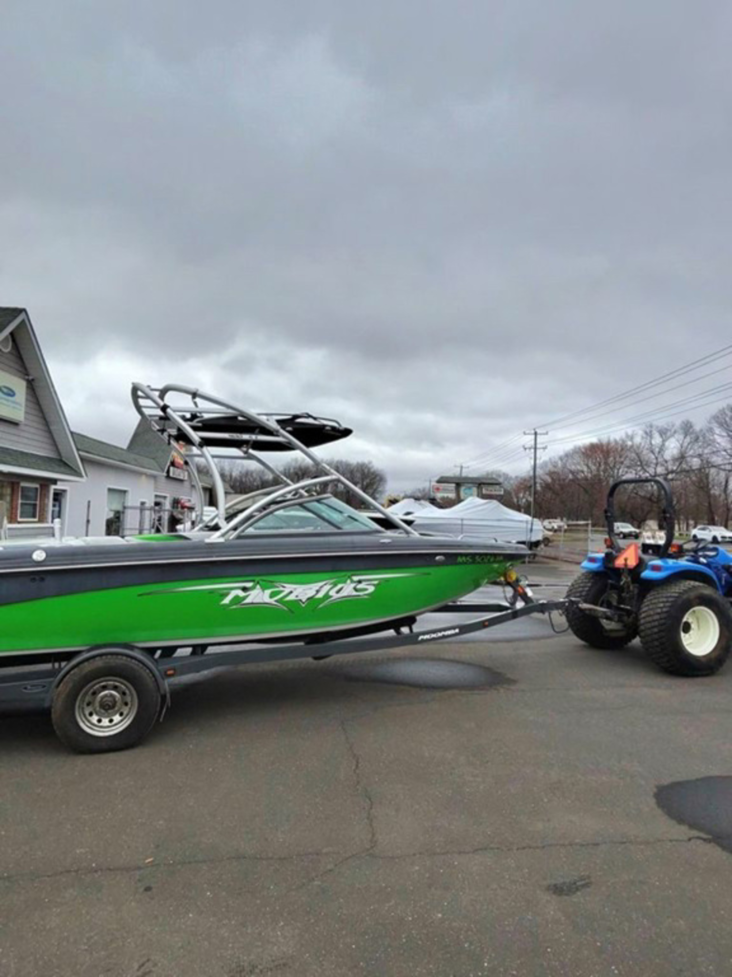 2009 MOOMBA Mobius LSV