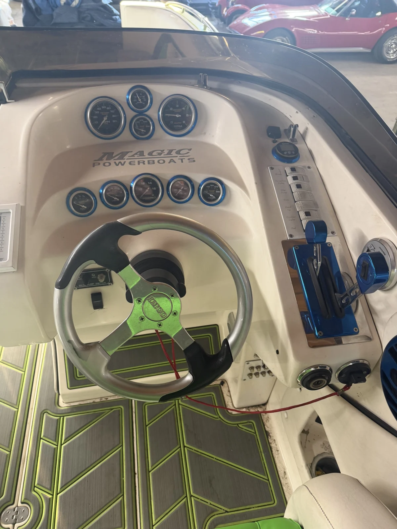 2003 Magic 28 Deck Boat