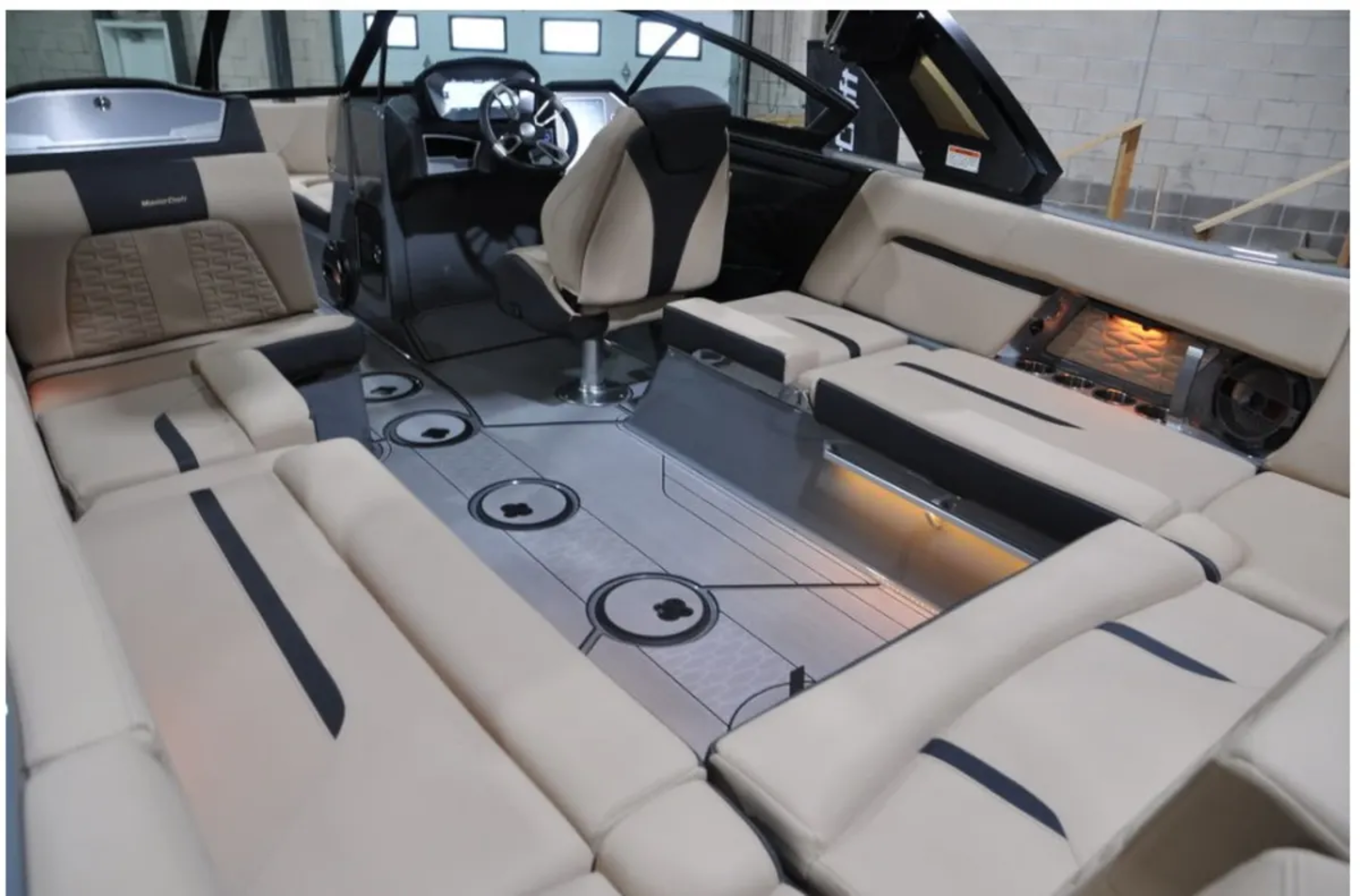 2022 Mastercraft X24