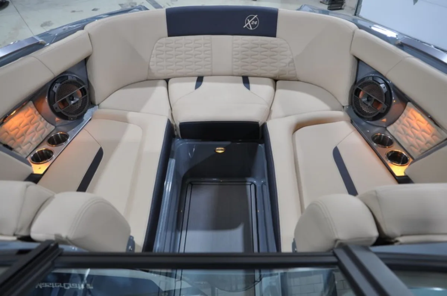 2022 Mastercraft X24