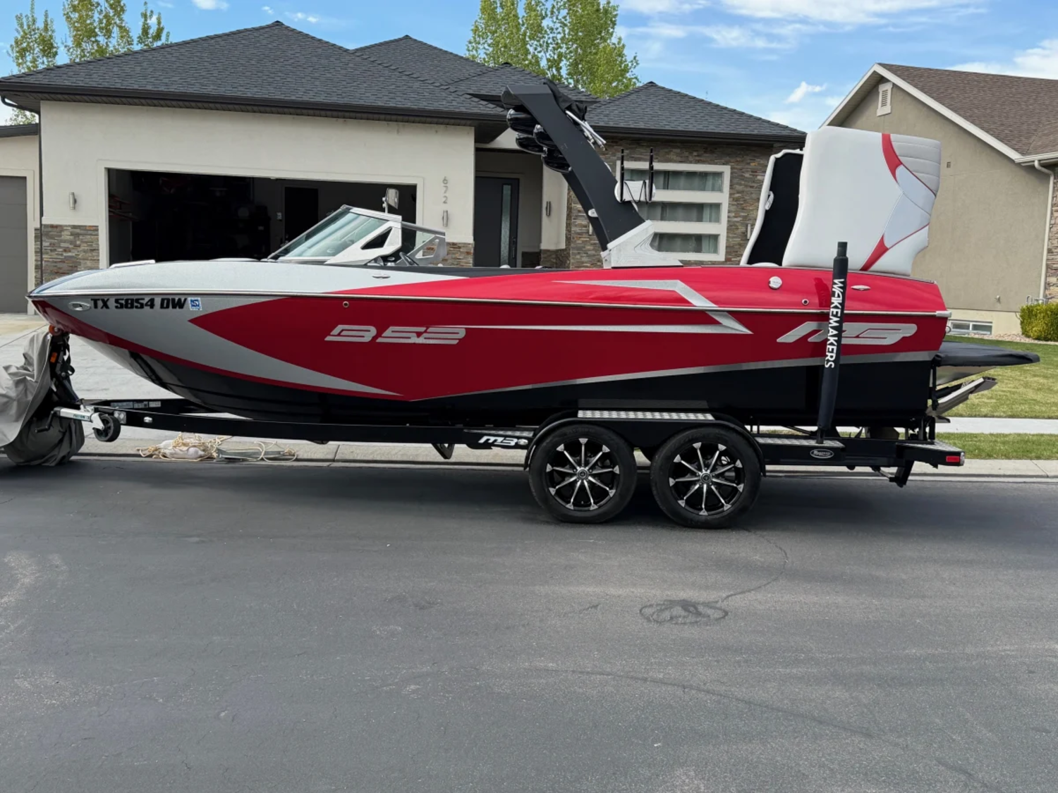 2017 MB Sports B52 23'  CLEAN CLEAN CLEAN