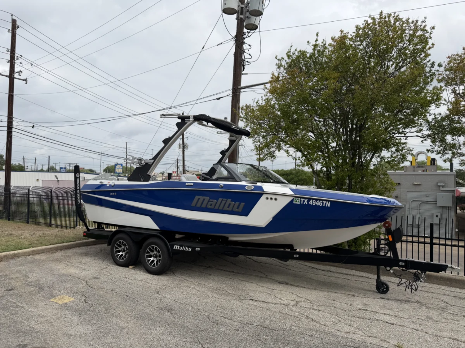 2024 Malibu Boats 21 LX