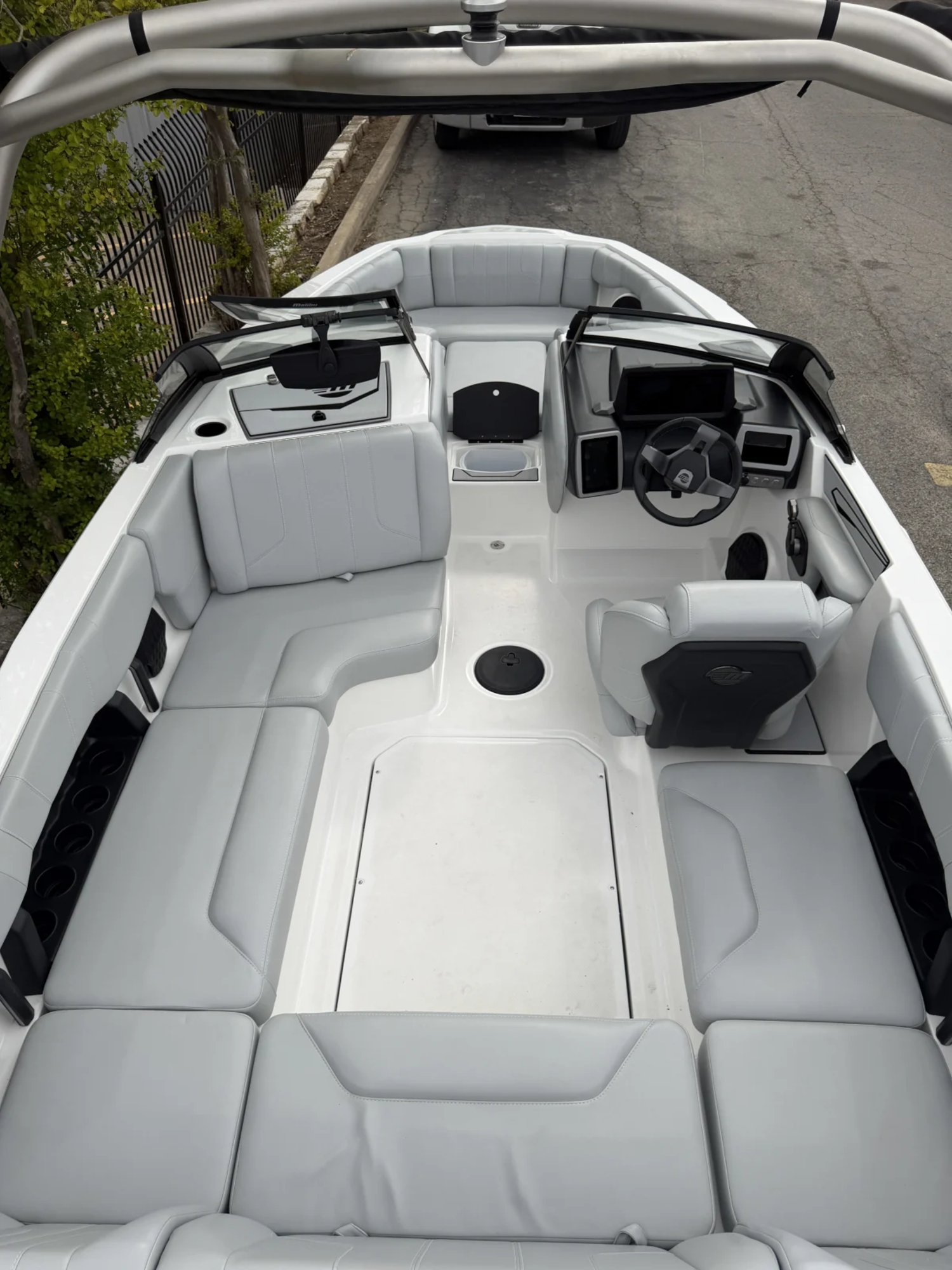 2024 Malibu Boats 21 LX