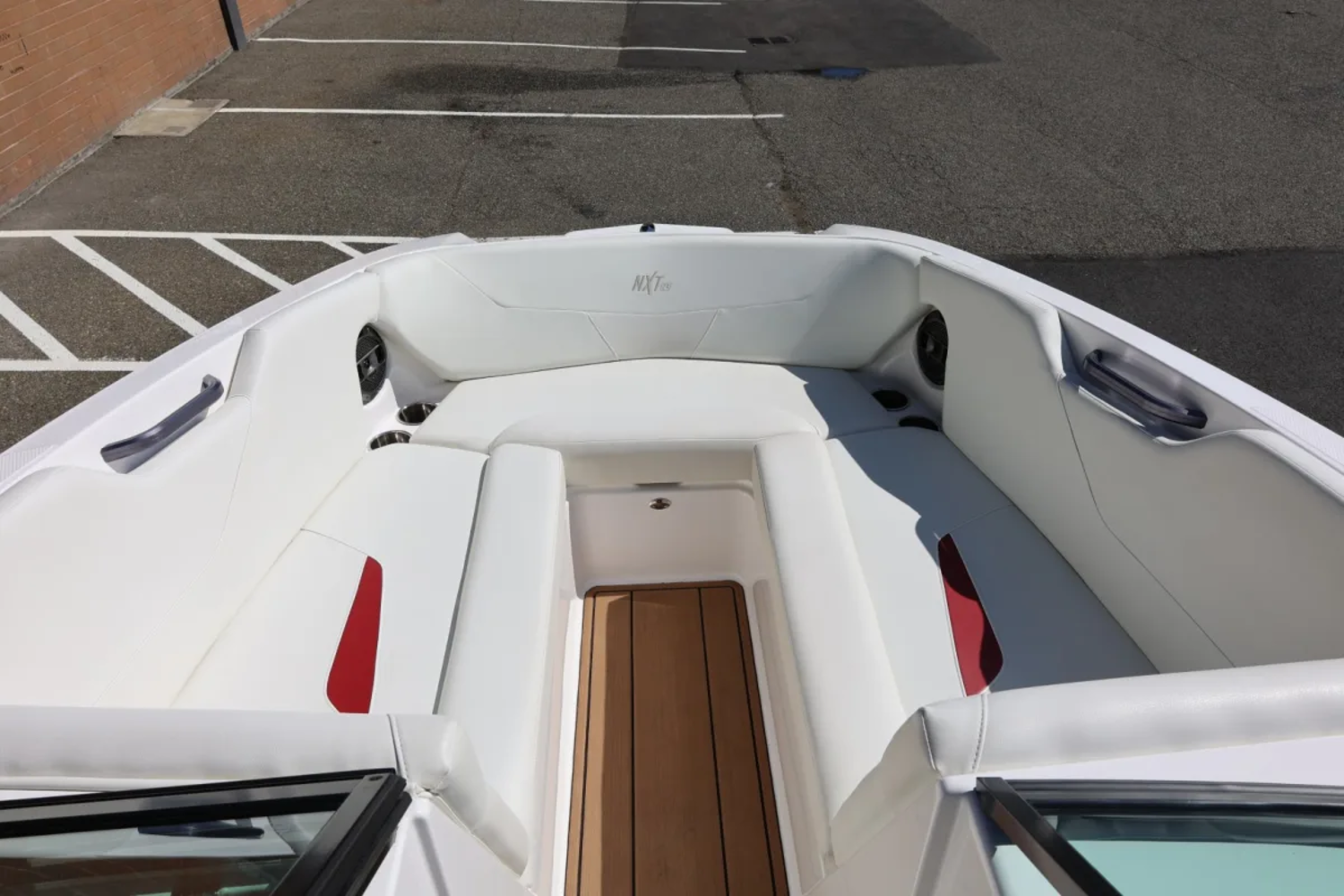 2021 MasterCraft NXT24