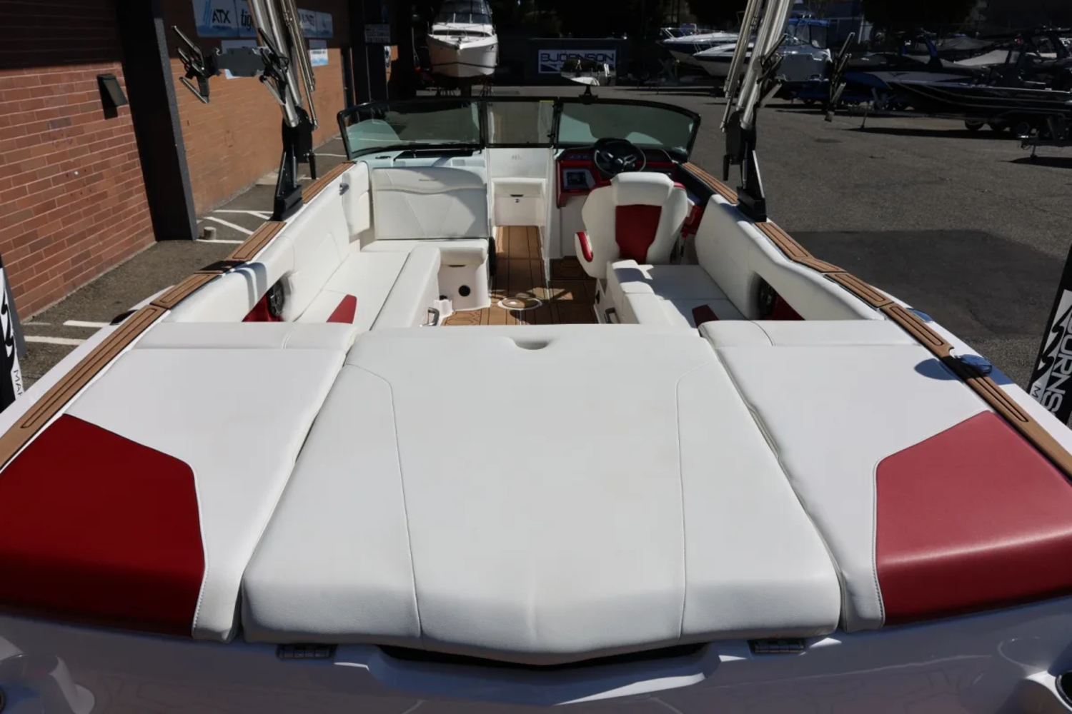 2021 MasterCraft NXT24