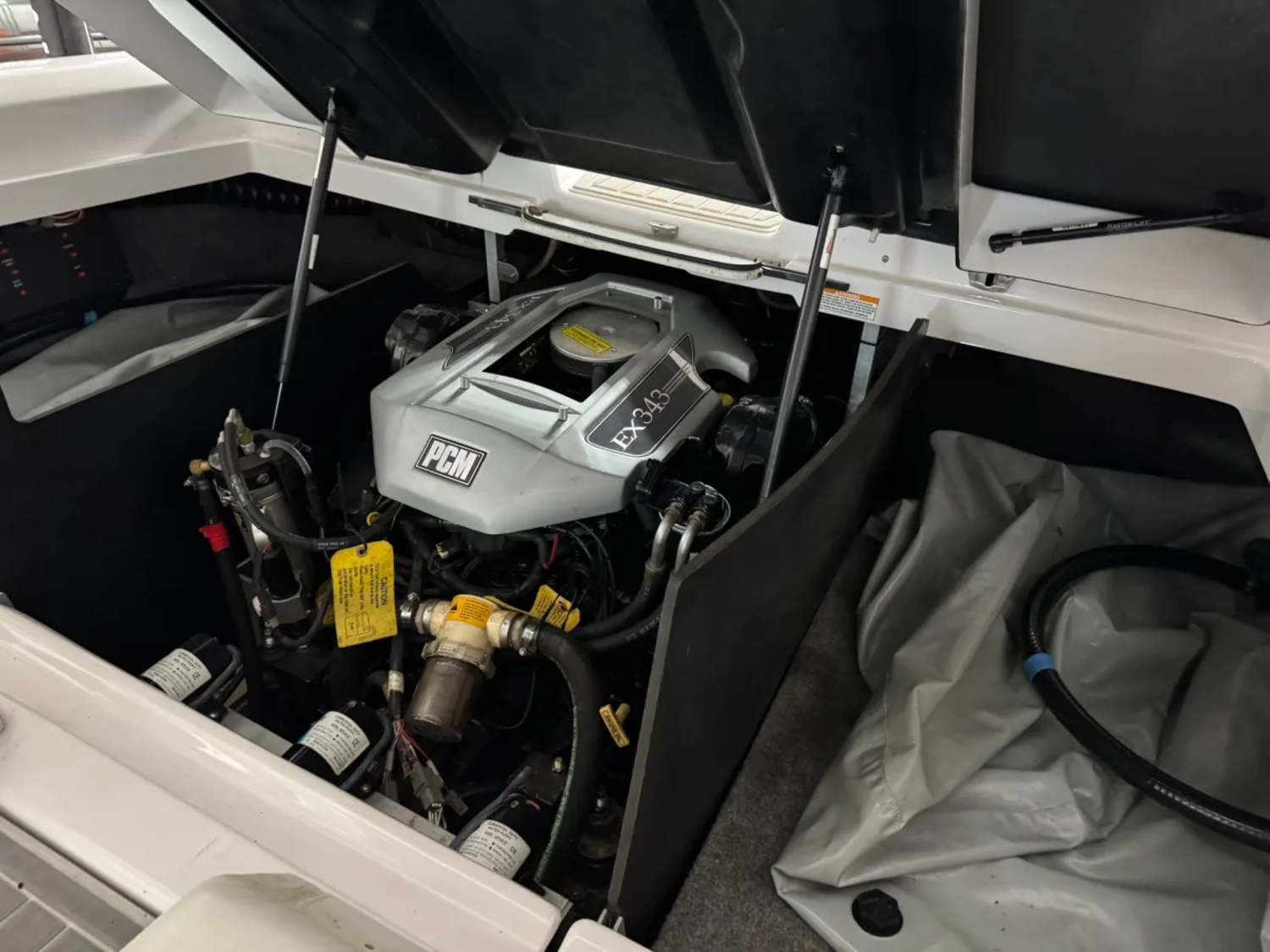 2010 Super Air Nautique 230