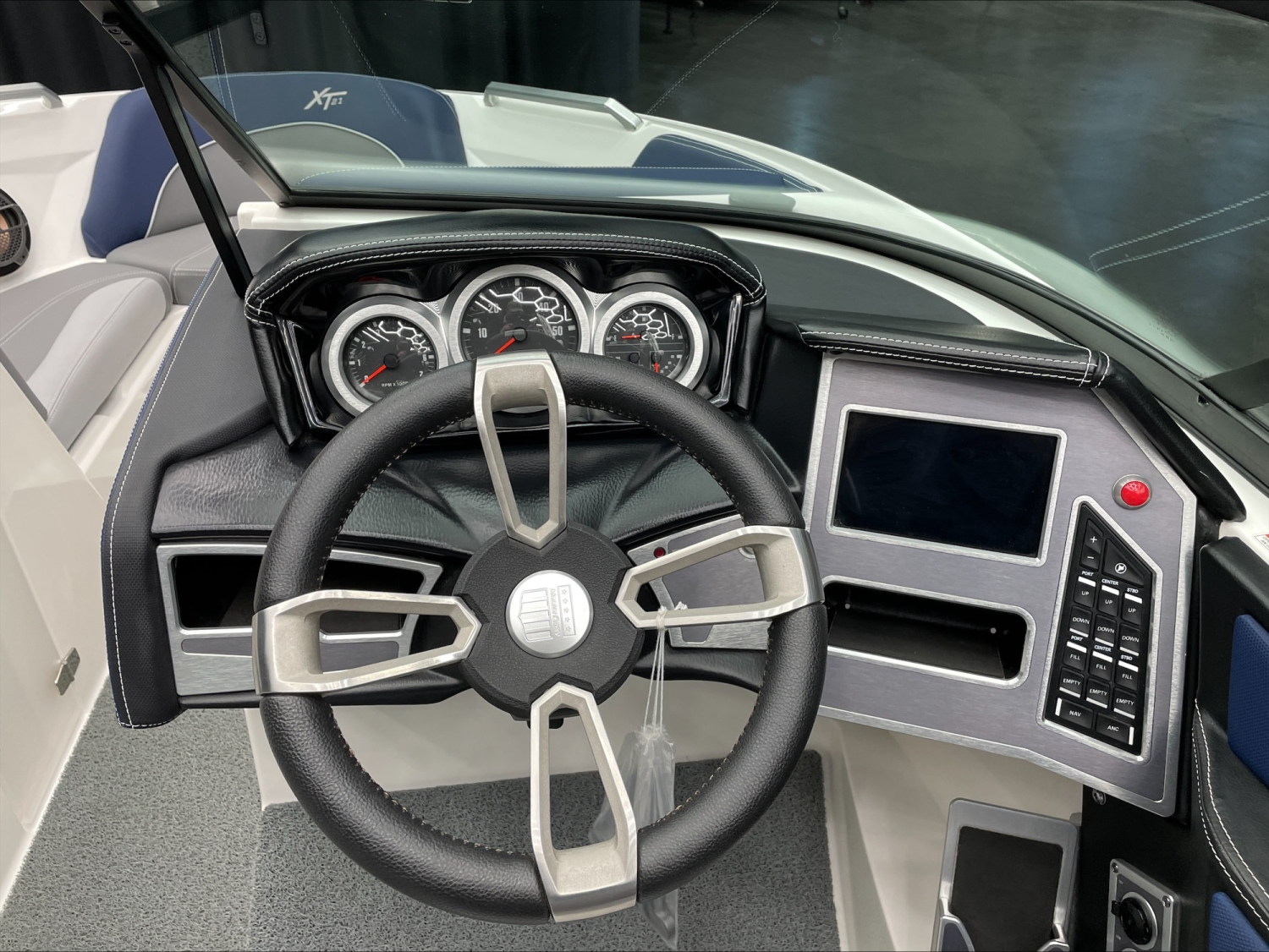 2022 MasterCraft XT21