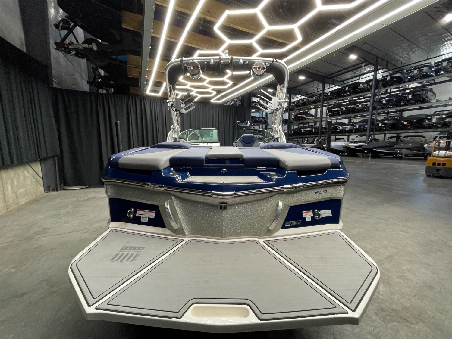 2022 MasterCraft XT21