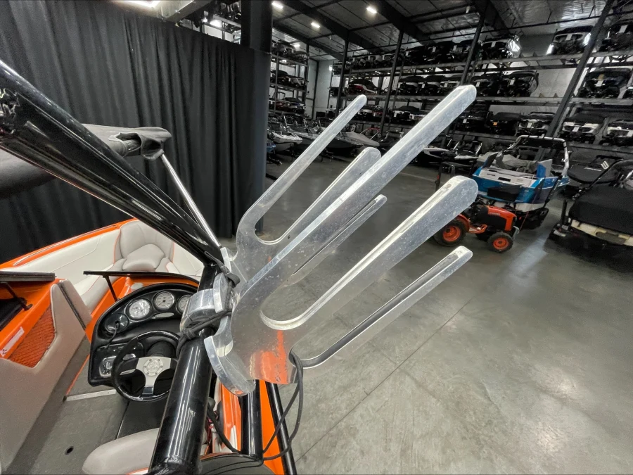 2012 Sanger Boats V210 for sale in , 