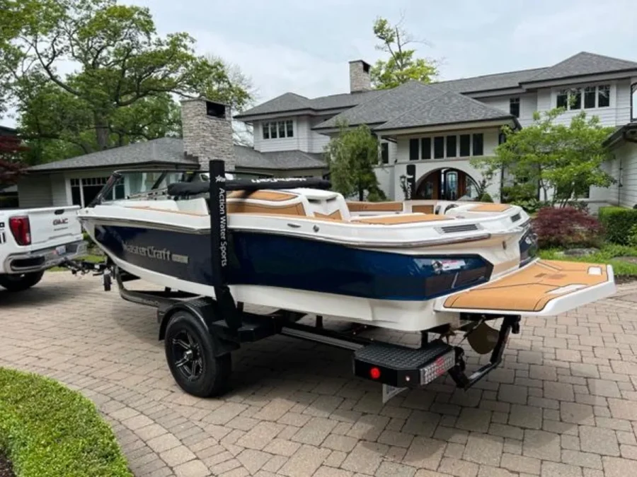 2022 Mastercraft Boats Prostar 190 for sale in orchard lake, Michigan
