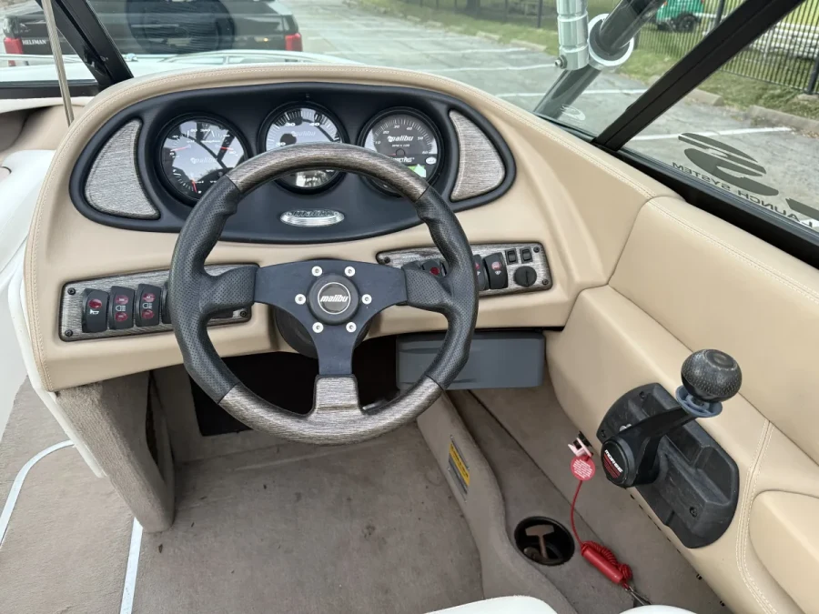 2003 Malibu Boats Wakesetter VLX for sale in Houston, Texas