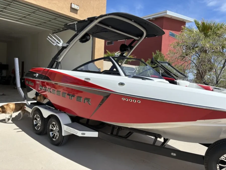2016 Malibu Boats Wakesetter VTX for sale in Elephant butte, New Mexico