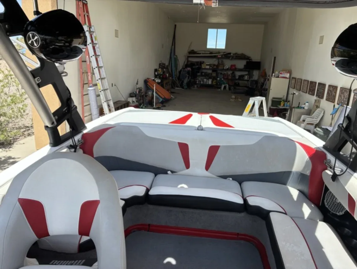 2016 Malibu Boats Wakesetter VTX
