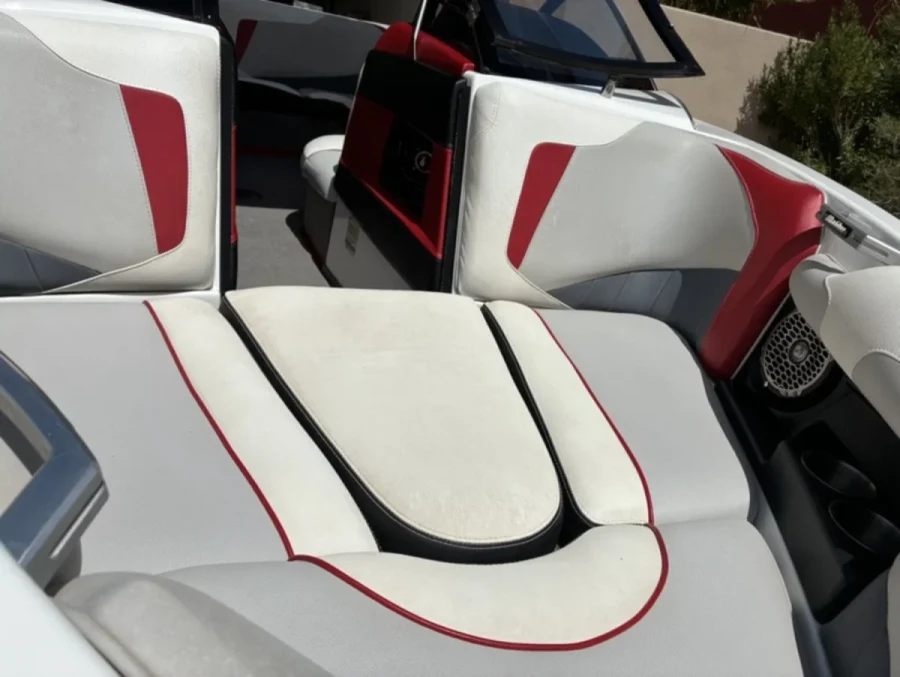 2016 Malibu Boats Wakesetter VTX for sale in Elephant butte, New Mexico