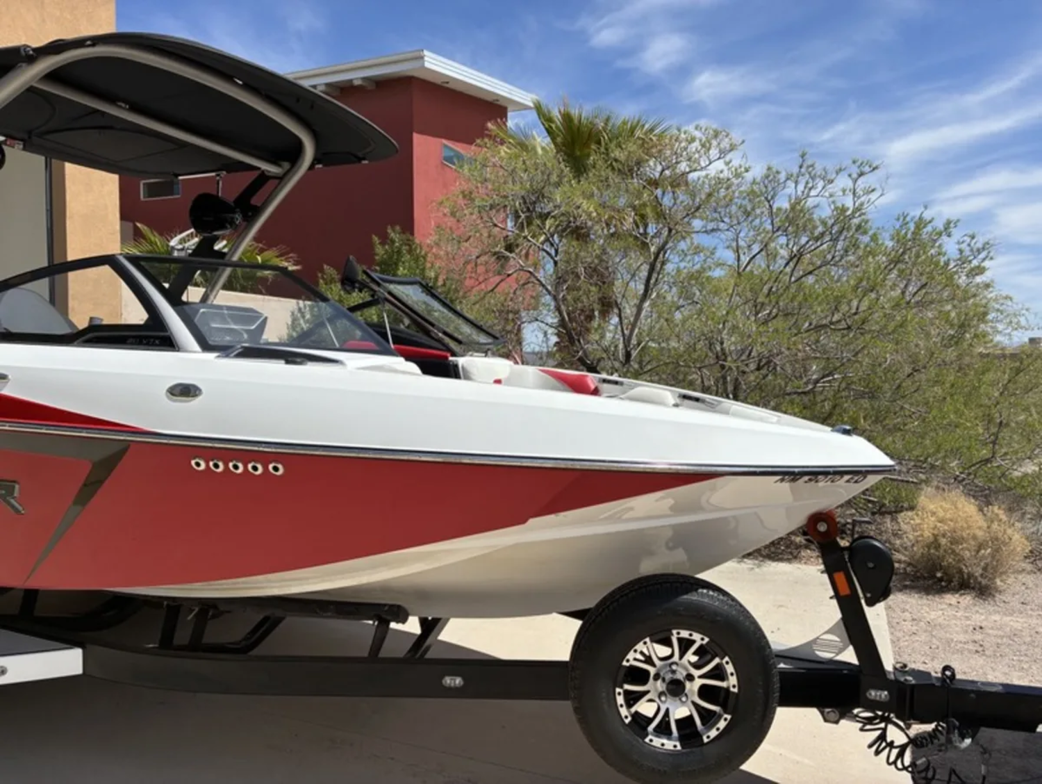 2016 Malibu Boats Wakesetter VTX