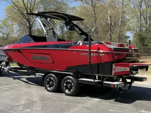 2018 Malibu Boats Wakesetter 23 LSV for sale in Gilbert, South Carolina