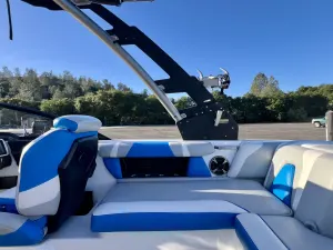 2019 Malibu Boats Wakesetter VLX for sale in Oroville, California
