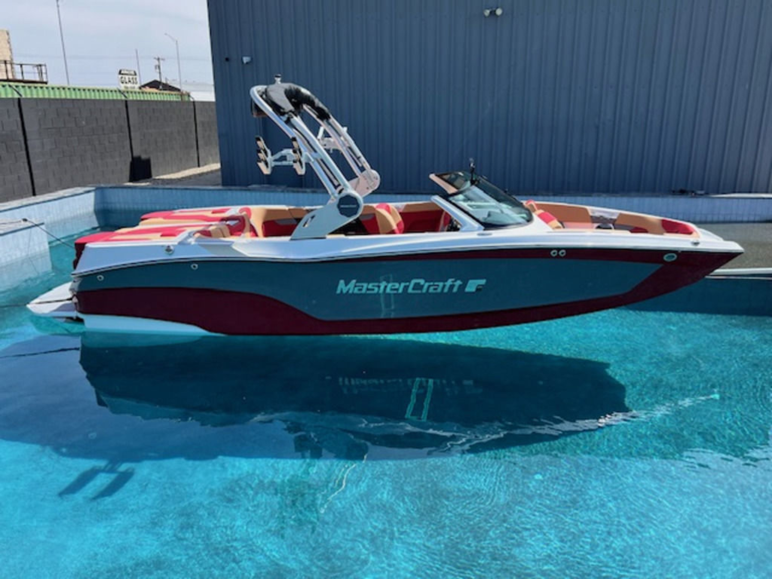 2026 Mastercraft XT22