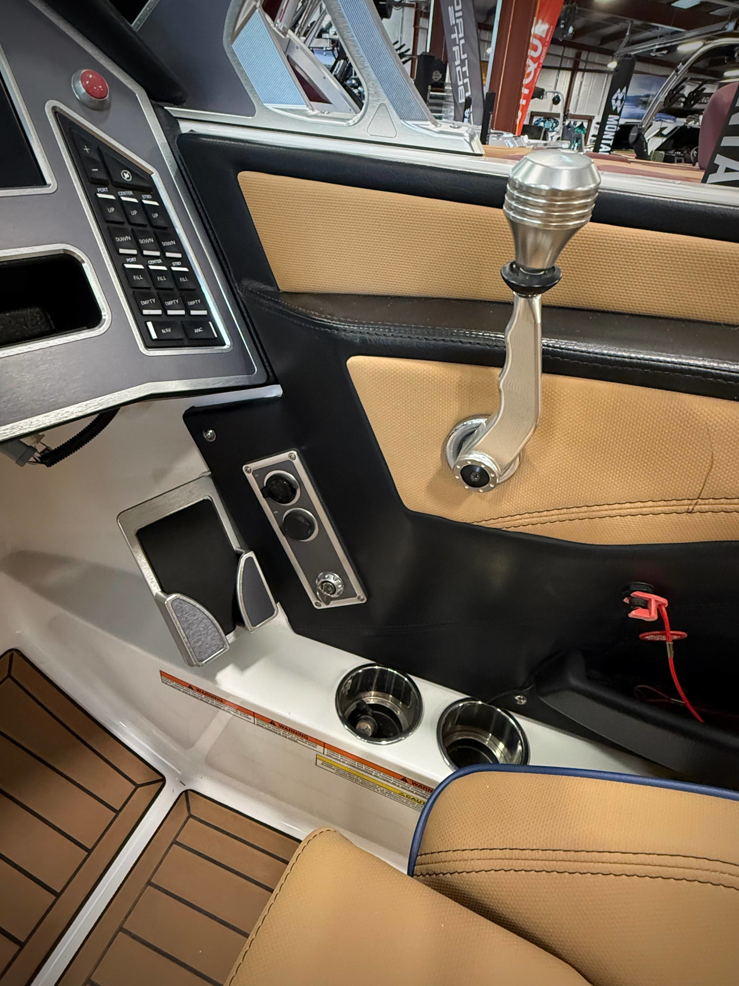 2021 MasterCraft XT22
