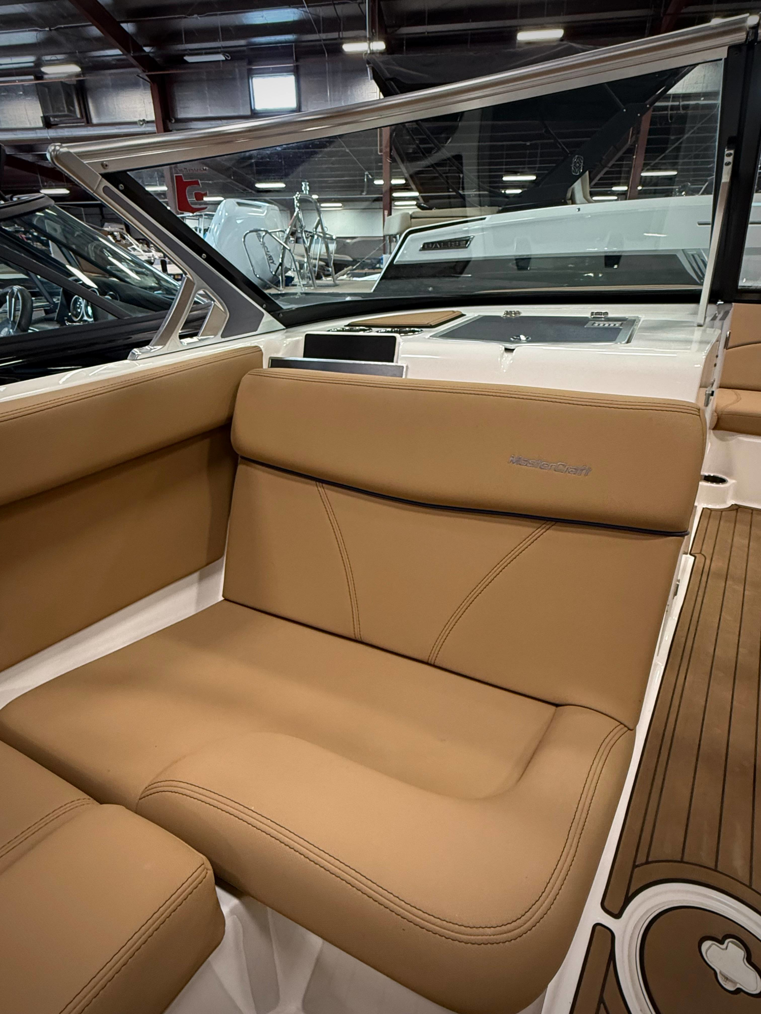 2021 MasterCraft XT22