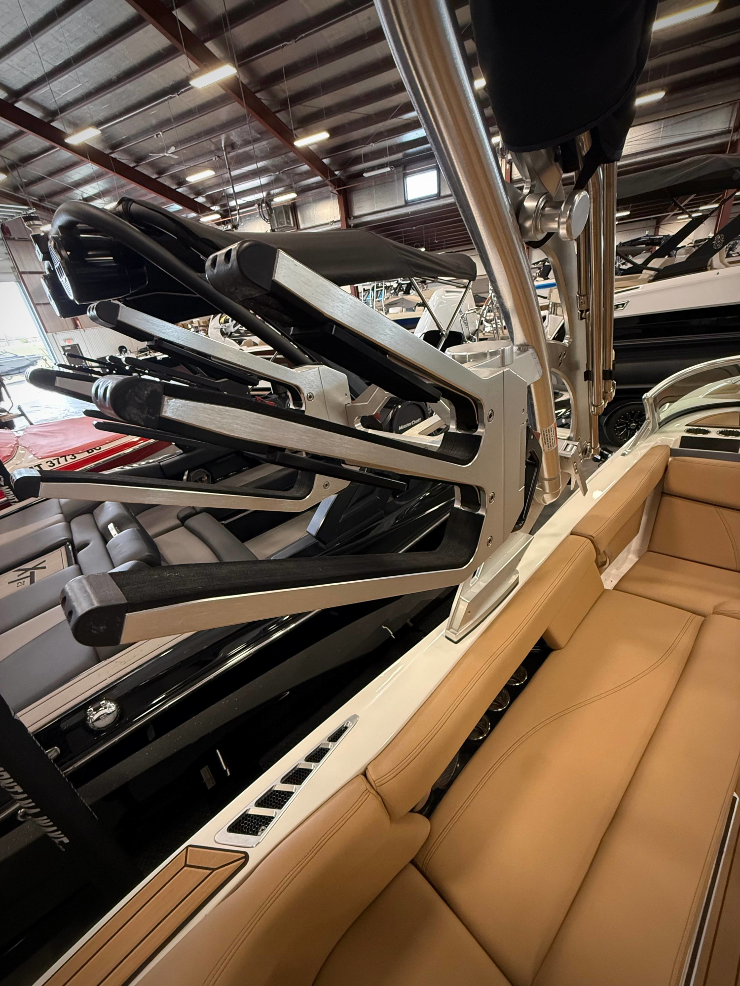 2021 MasterCraft XT22
