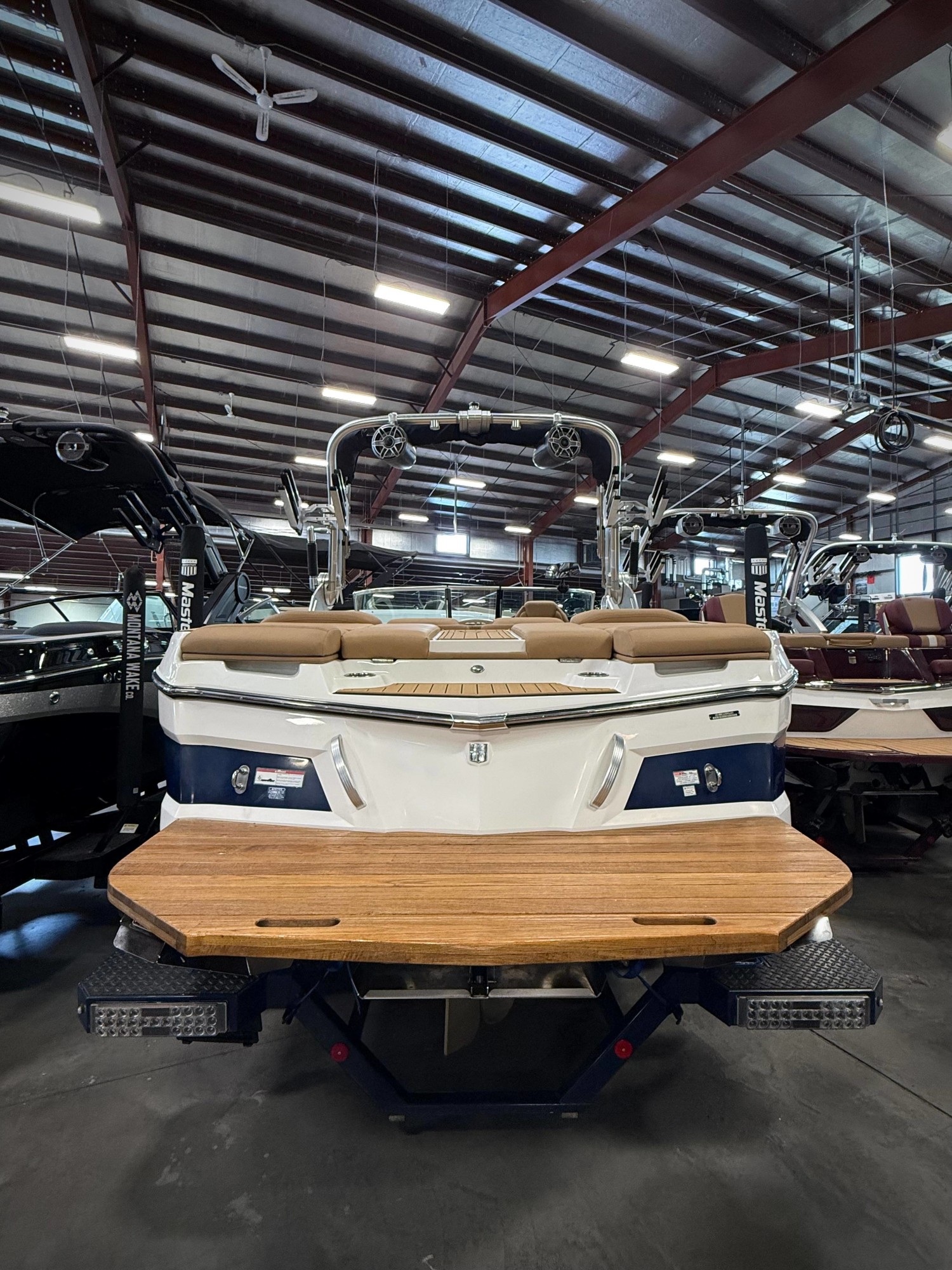 2021 MasterCraft XT22