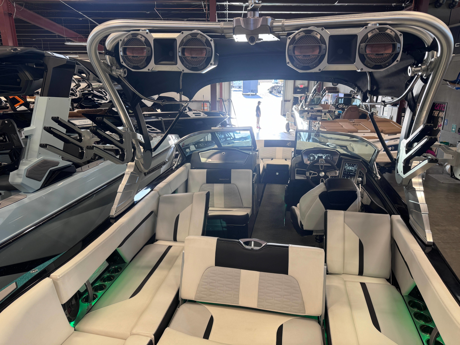 2019 MasterCraft X24
