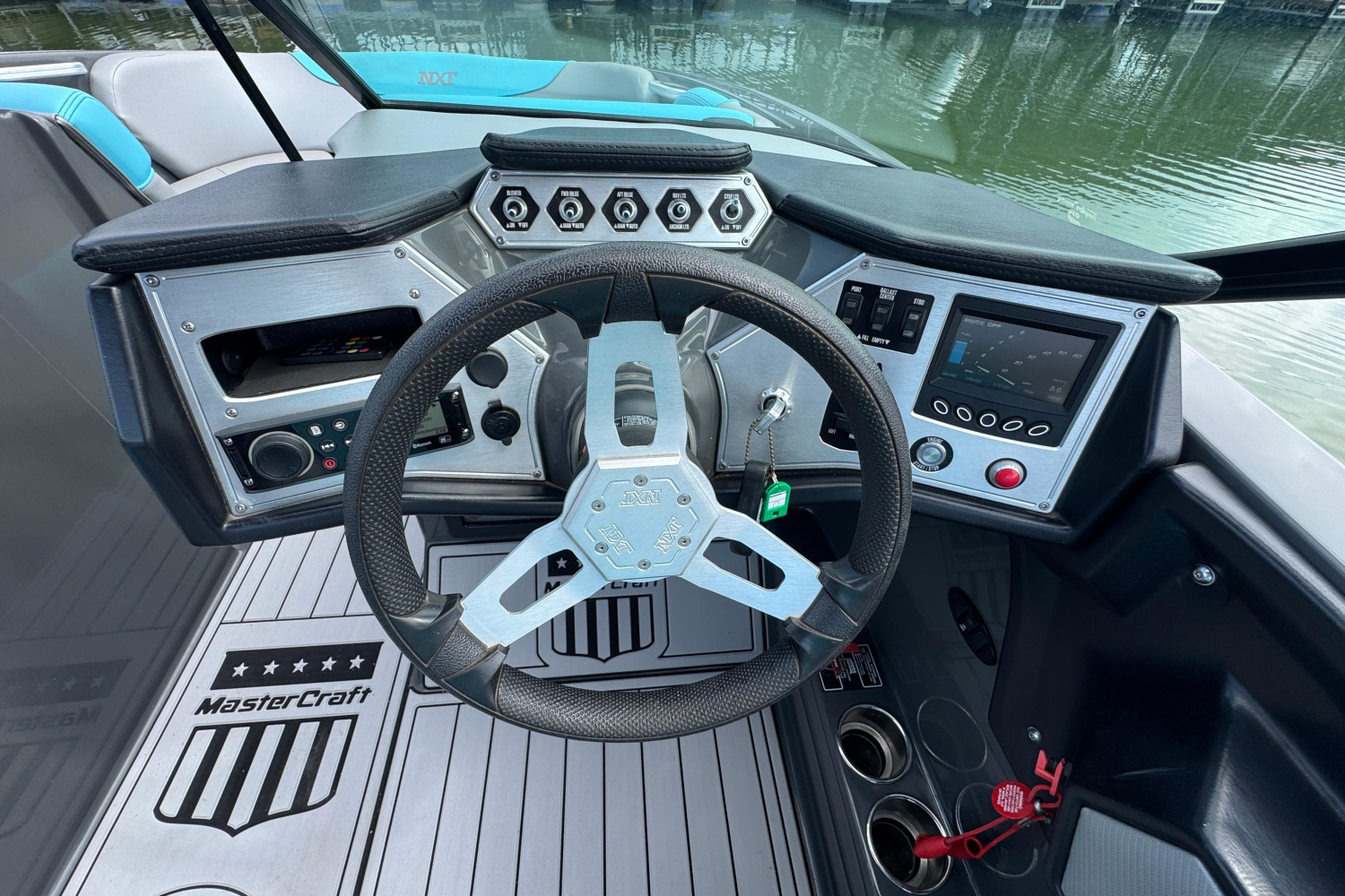 2017 MasterCraft NXT22