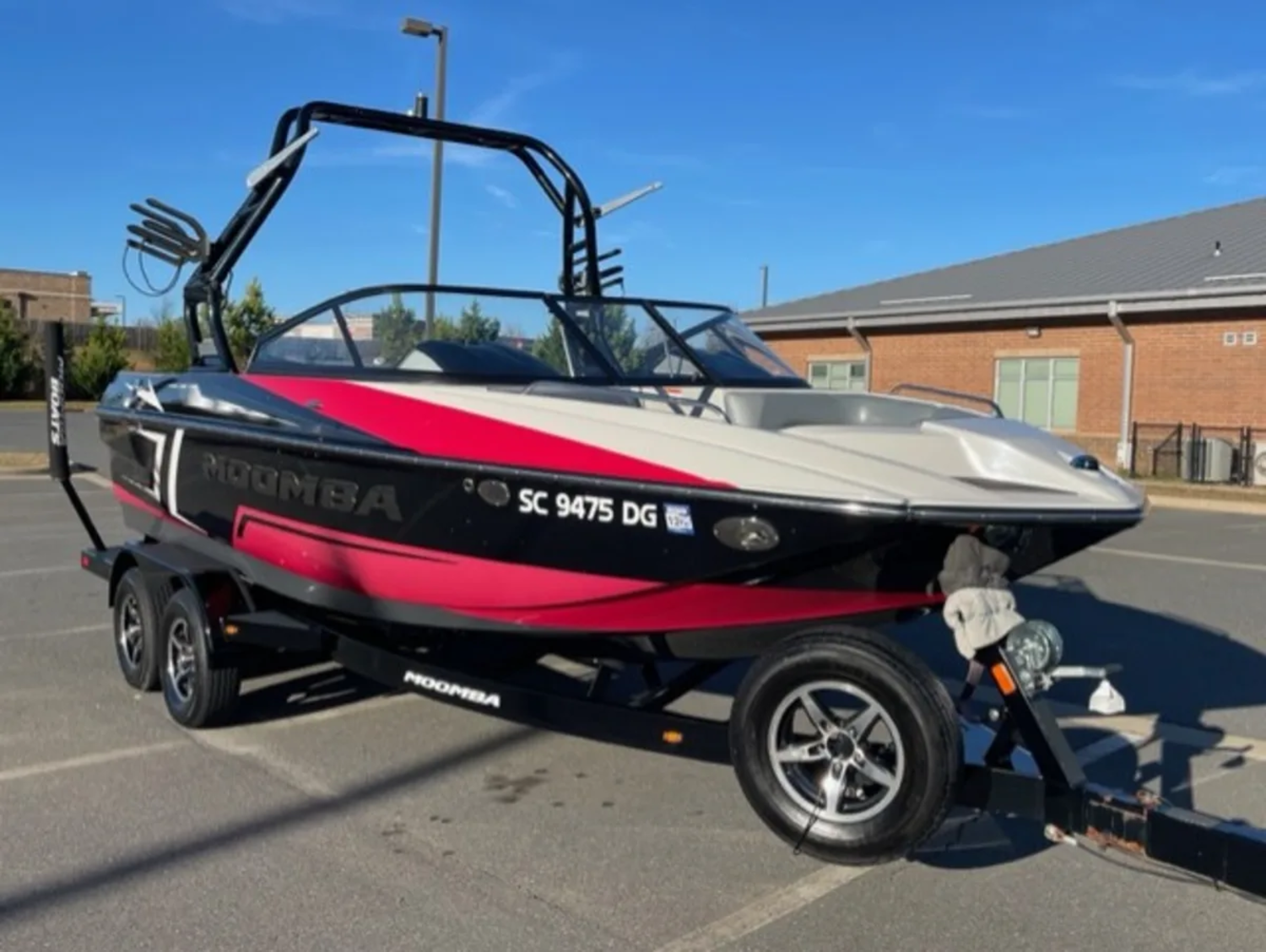 2017 MOOMBA MONDO WITH LOW HRS 198