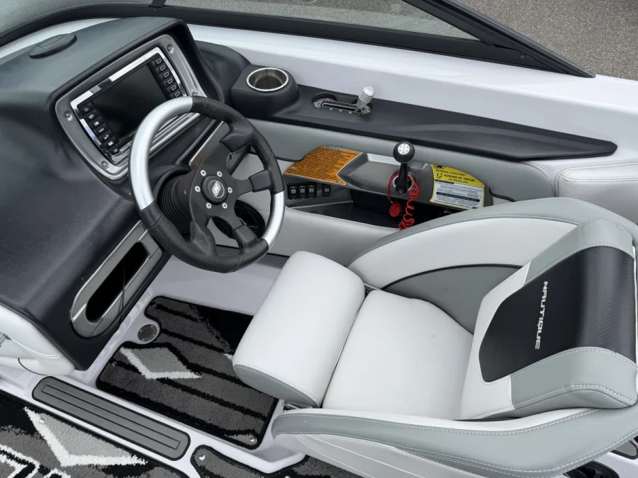 2012 Nautique Boats Super Air Nautique 210 for sale in Excelsior, Minnesota