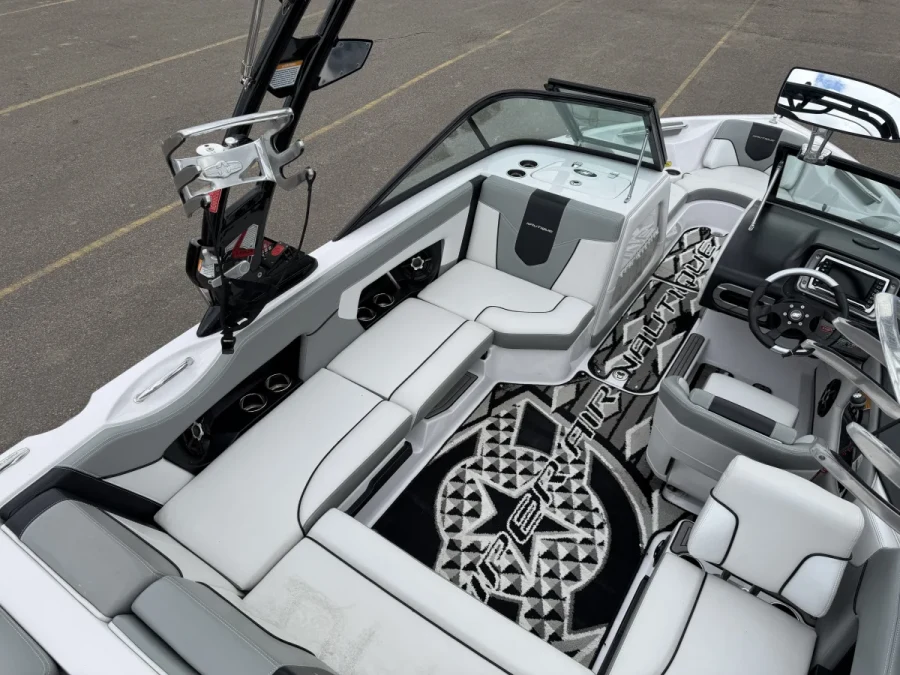 2012 Nautique Boats Super Air Nautique 210 for sale in Excelsior, Minnesota